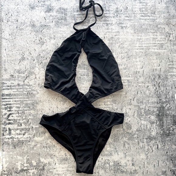 Fashion Nova Halter Neck Monokini - Picture 3 of 4